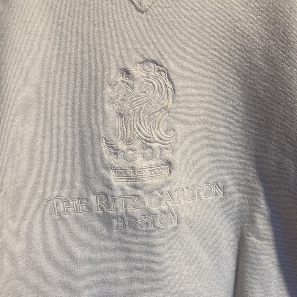 Vintage MAZE The Ritz Carlton Boston Sweatshirt - Picture 2 of 6